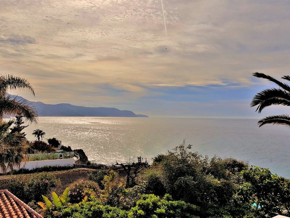 Villa Carabeo Nerja Εξωτερικό φωτογραφία